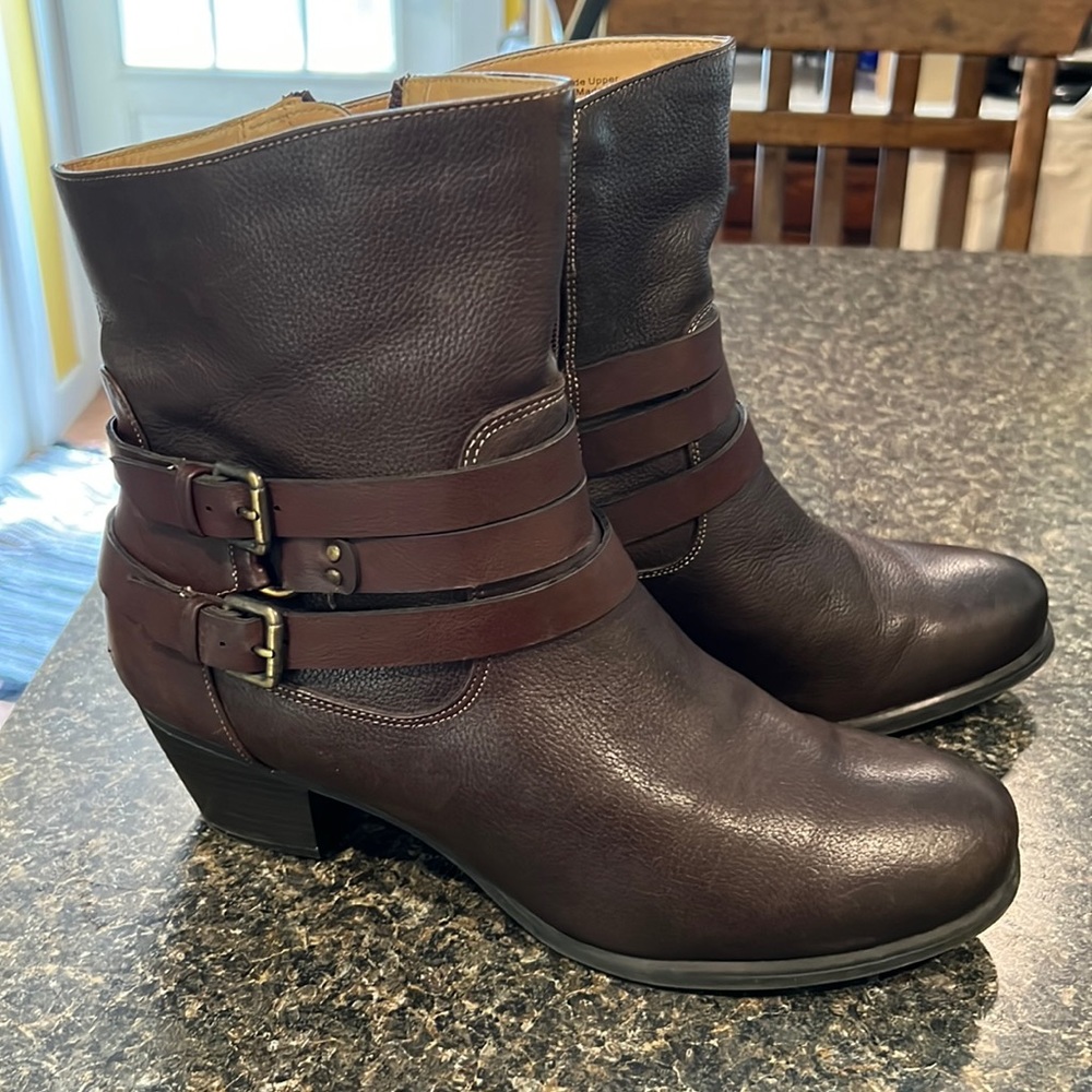 Naturalizer Brown Ankle Boot size 10
